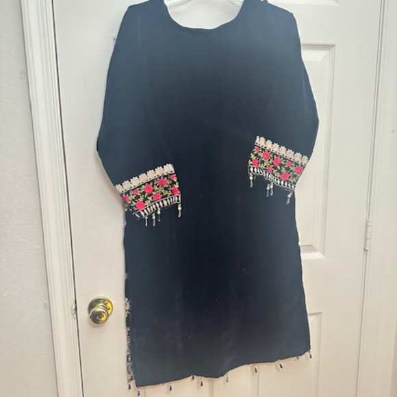 Kurti, Kameez, Shirt Pakistani /Indian - Picture 5 of 5